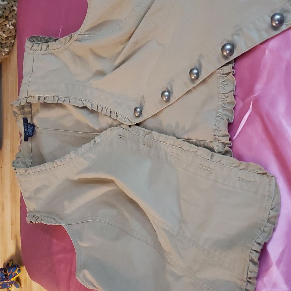 Top - Picture 2 of 8